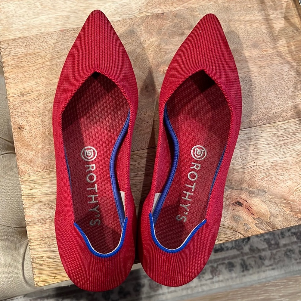 Rothy’s Chili Red Pointed Flats Points Size 9